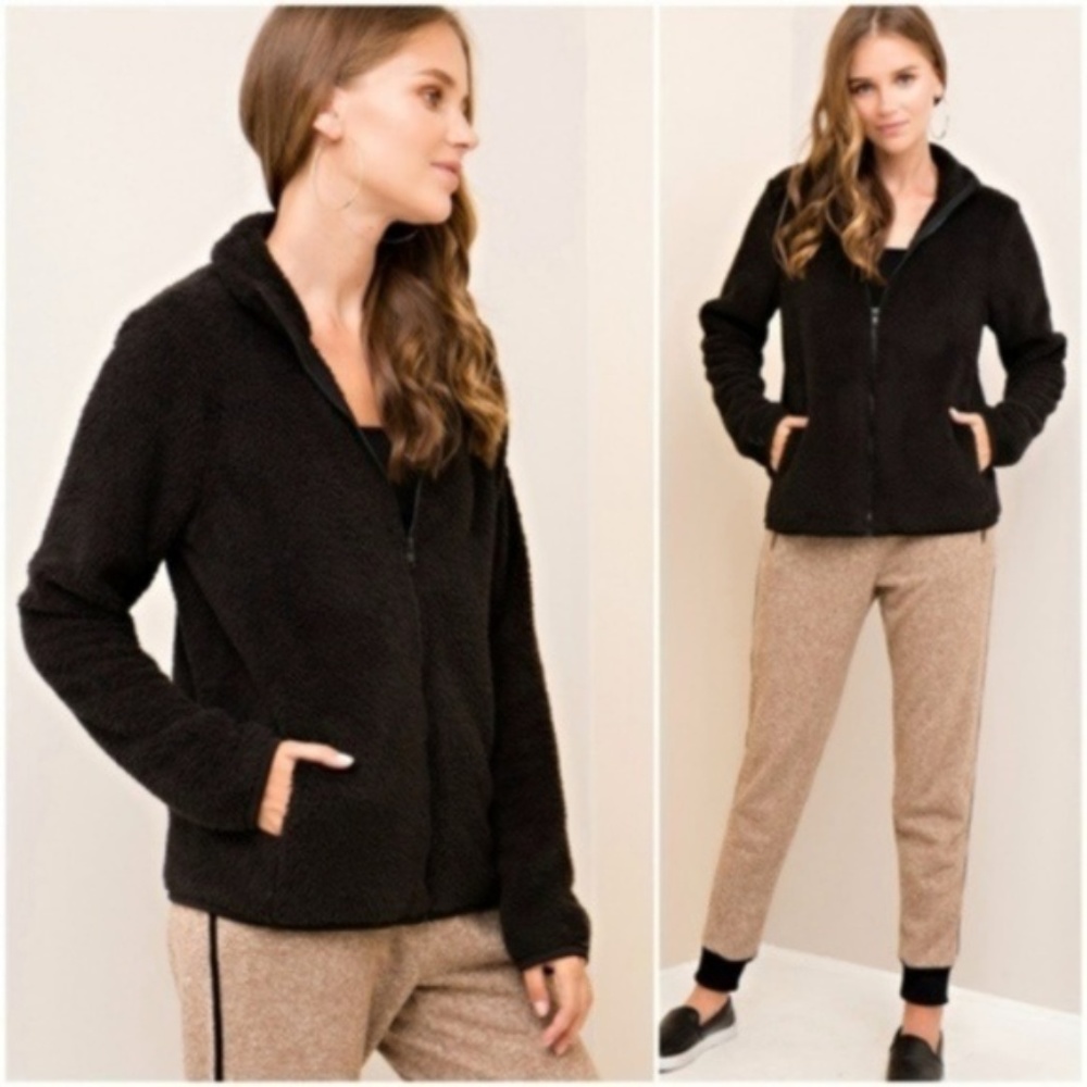NEW Boutique Fuzzy Faux Fur Sherpa Fleece Full Zip Jacket Black Entro Fall NWT